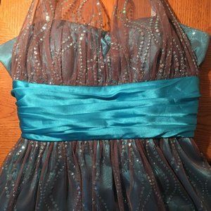 Floor-length turquoise formal/prom dress